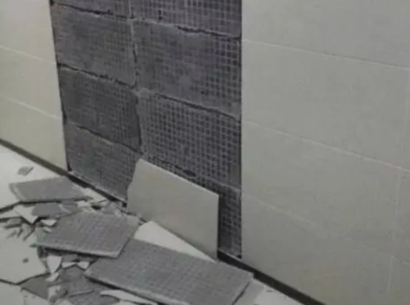 梁河瓷砖空鼓维修公司分享下梁河墙砖松动维修的知识
